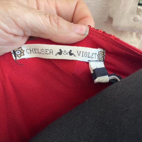 Red sequin Top - Picture 2 of 4